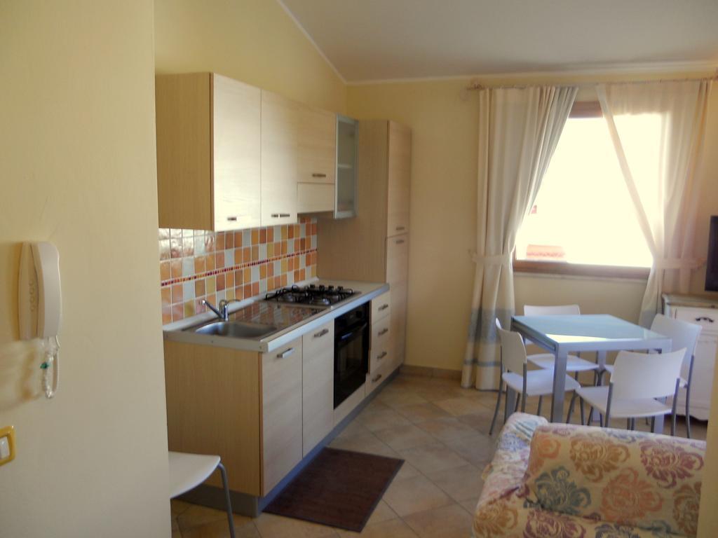 La Cerbiatta Residence Loiri Porto San Paolo Bagian luar foto